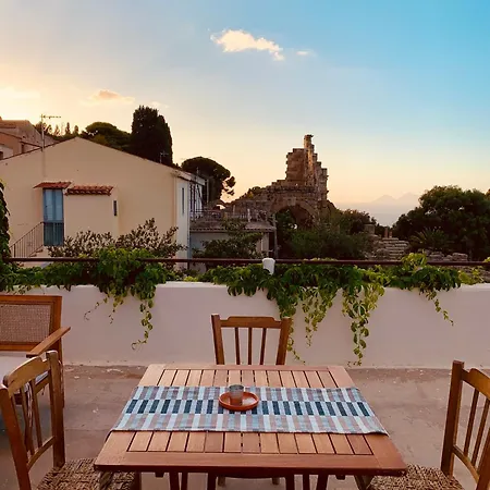 Konukevi Omero Tindari